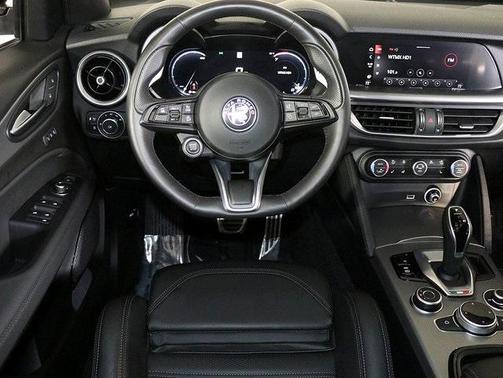 2024 Alfa Romeo Stelvio Veloce