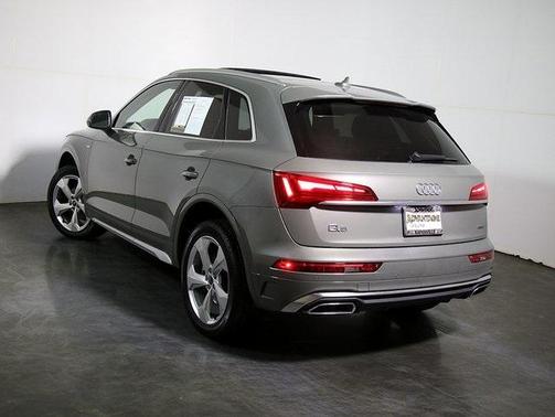 2024 Audi Q5 45 S line quattro Premium