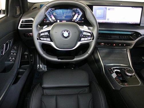 2025 BMW 330 i xDrive