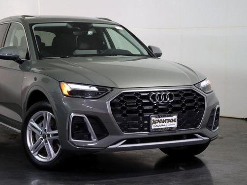 2025 Audi Q5 55 S line quattro Premium