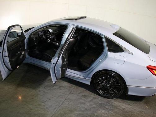 2022 Honda Accord Touring 2.0T