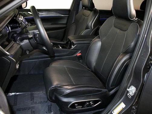 2023 Jeep Grand Cherokee 4xe Overland