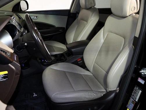 2017 Hyundai SANTA FE SE Ultimate