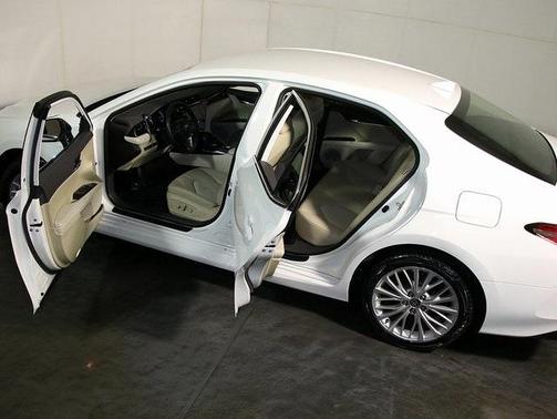 2020 Toyota Camry XLE