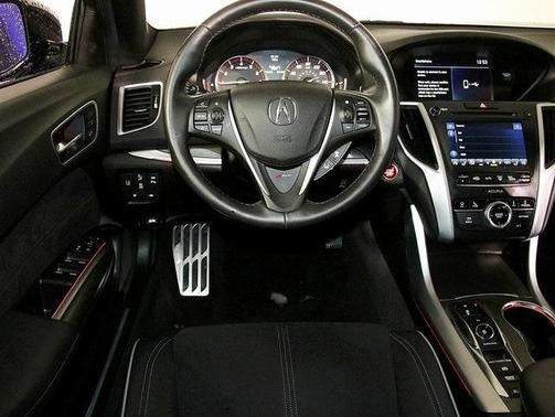 Photo 3 of 35 of 2018 Acura TLX V6 A-Spec
