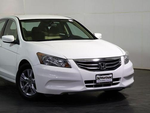 White Orchid Pearl 2012 Honda Accord SE