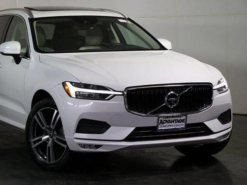 2021 Volvo XC60 T5 Momentum