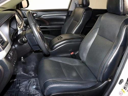 2017 Toyota Highlander Hybrid Limited Platinum