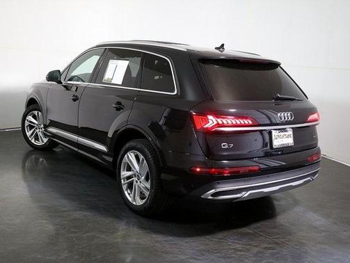 2022 Audi Q7 55 Premium Plus