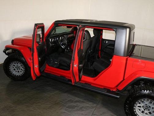 2022 Jeep Gladiator Overland