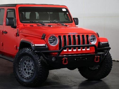 2022 Jeep Gladiator Overland