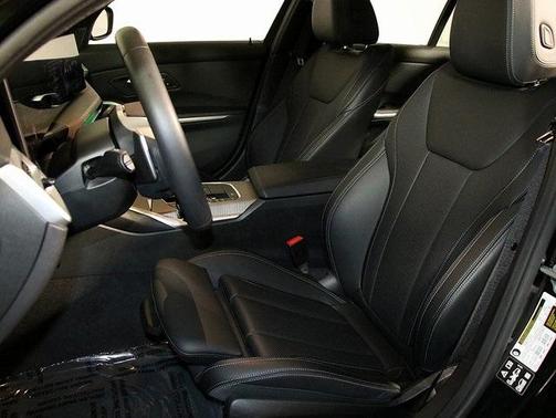 2025 BMW 330 i xDrive