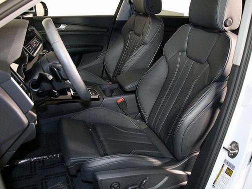 2024 Audi Q5 45 S line quattro Premium