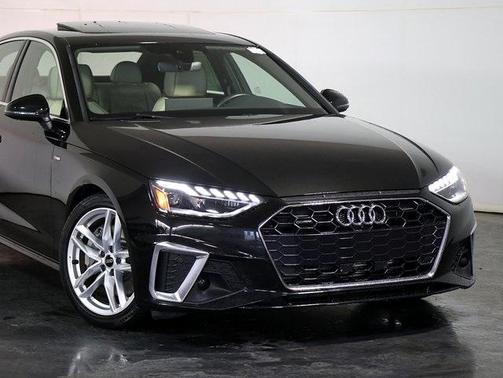 2022 Audi A4 45 S line Premium Plus