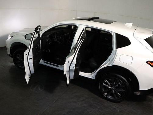 Platinum White Pearl 2025 Acura ADX A-Spec