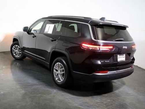 2022 Jeep Grand Cherokee L Laredo