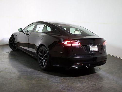 2023 Tesla Model S Plaid