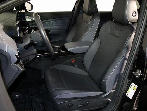 2023 Volkswagen ID.4 S