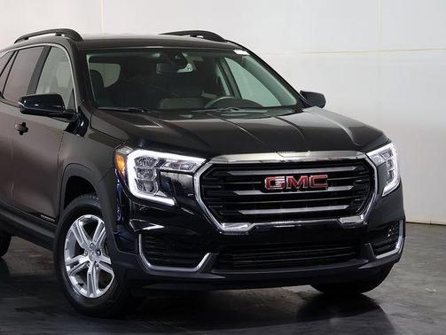 Ebony Twilight Metallic 2023 GMC Terrain SLE