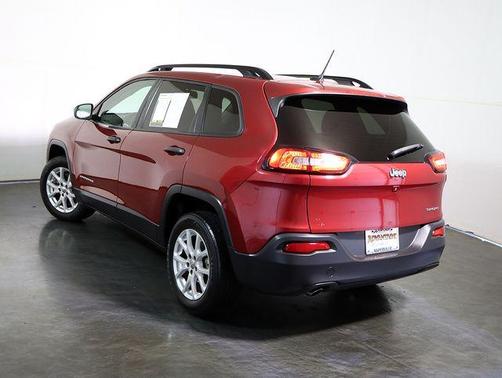 Deep Cherry Red Crystal Pearlcoat 2017 Jeep Cherokee Sport