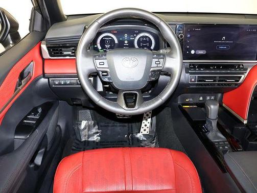 Metal 2025 Toyota Camry XSE