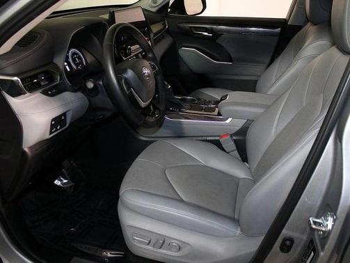 2023 Toyota Highlander Hybrid Limited
