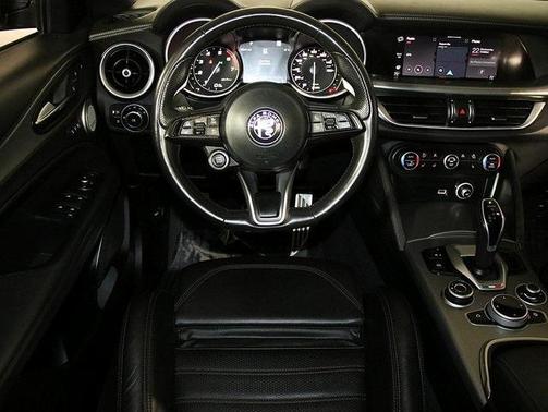 2023 Alfa Romeo Stelvio Veloce