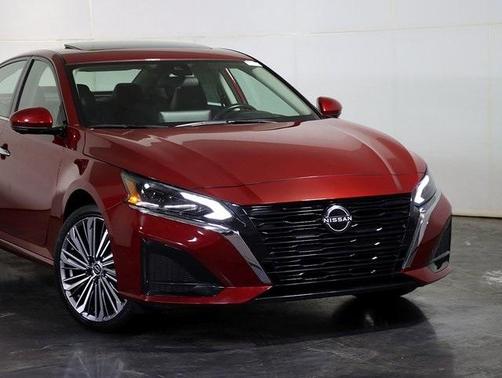 2024 Nissan Altima 2.5 SL