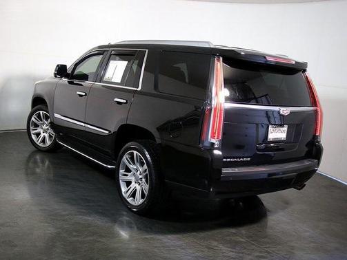 2020 Cadillac Escalade Luxury