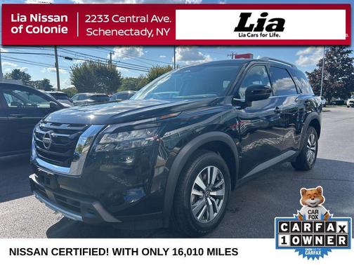 2025 Nissan Pathfinder SL 4WD