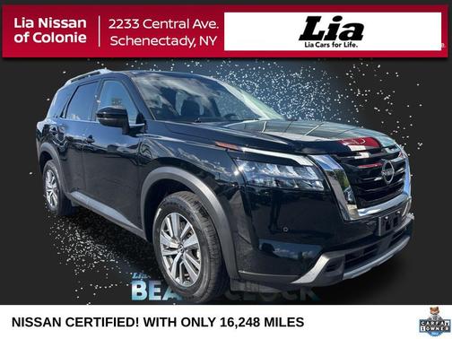 2025 Nissan Pathfinder SL 4WD