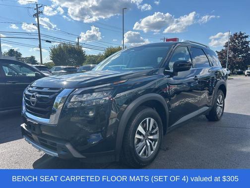 2025 Nissan Pathfinder SL 4WD