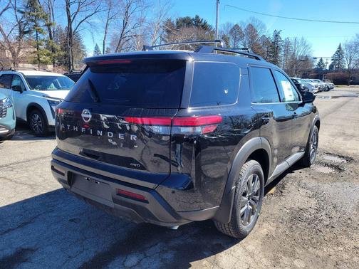 Super Black 2026 Nissan Pathfinder SV