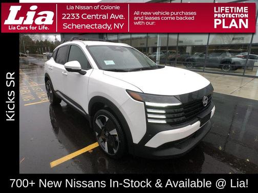2025 Nissan Kicks SR