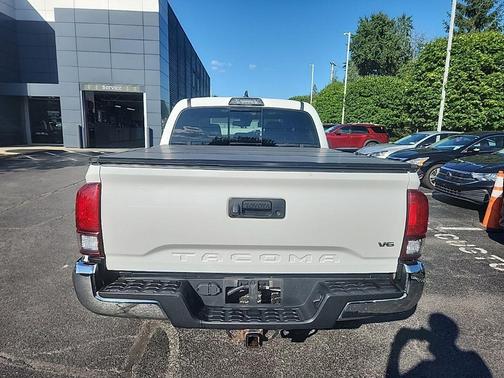 Super White 2018 Toyota Tacoma TRD Off Road