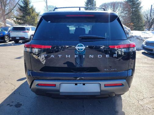 Super Black 2026 Nissan Pathfinder SL