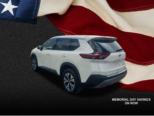 Pearl White Tricoat 2021 Nissan Rogue SV