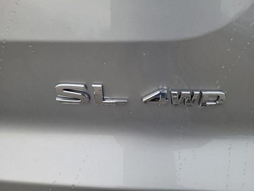 2025 Nissan Pathfinder SL 4WD