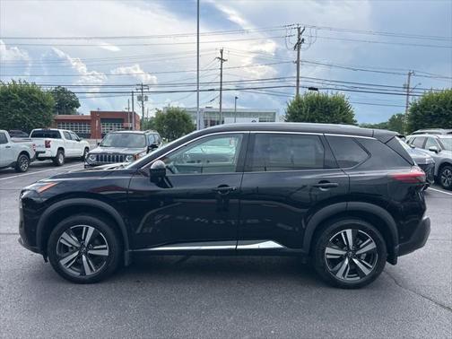 2022 Nissan Rogue SL