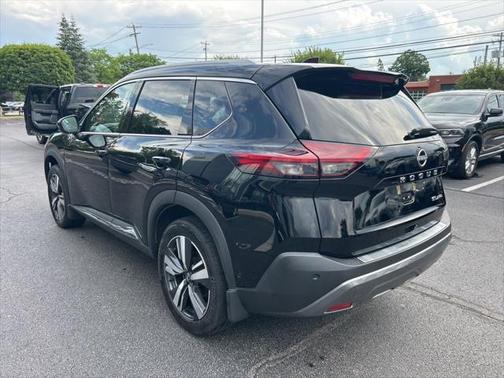 2022 Nissan Rogue SL