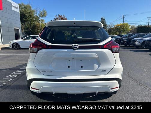2024 Nissan Kicks SR
