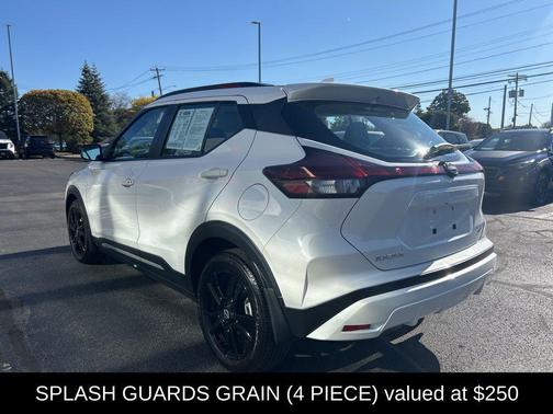 2024 Nissan Kicks SR