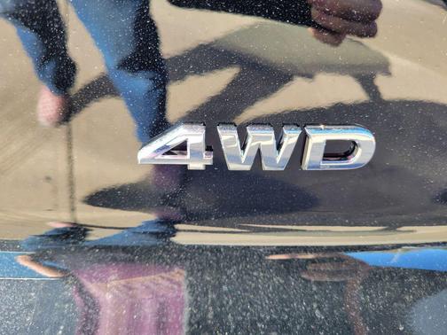 2025 Nissan Pathfinder S 4WD