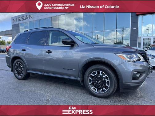 2020 Nissan Pathfinder SL 4WD