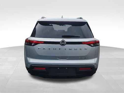 Brilliant Silver Metallic 2024 Nissan Pathfinder SV 4WD
