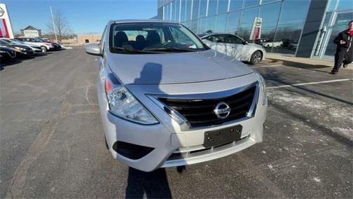 2019 Nissan Versa 1.6 SV