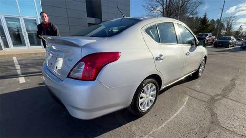 2019 Nissan Versa 1.6 SV