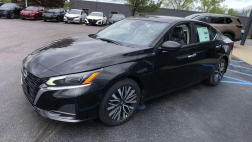Super Black 2026 Nissan Altima 2.5 SV