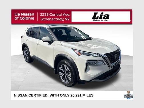 Pearl White Tricoat 2023 Nissan Rogue SV