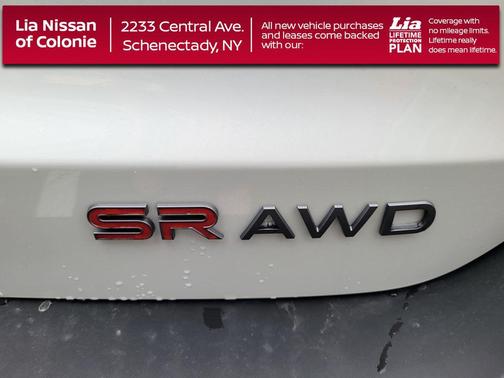 Aspen White Tricoat 2026 Nissan Kicks SR